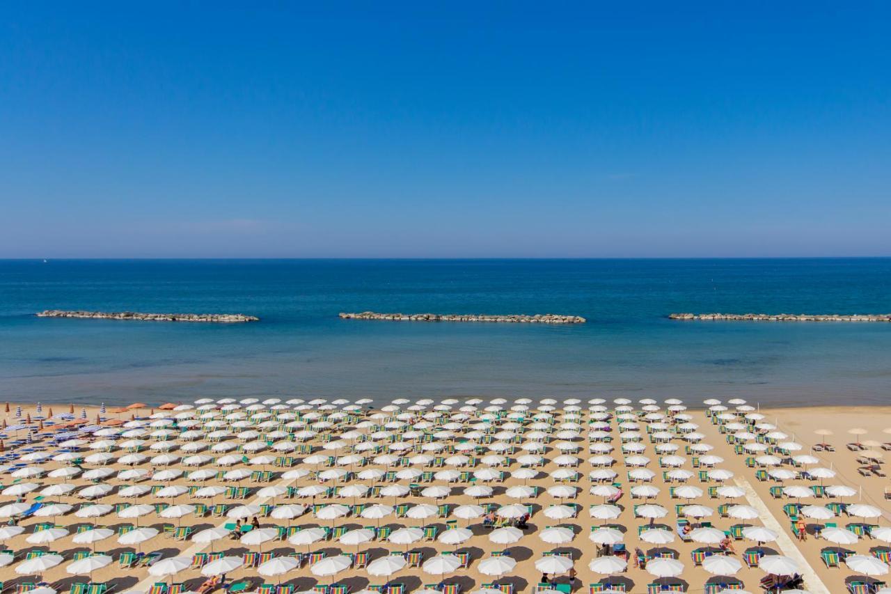 Hotel President'S Pesaro Dış mekan fotoğraf