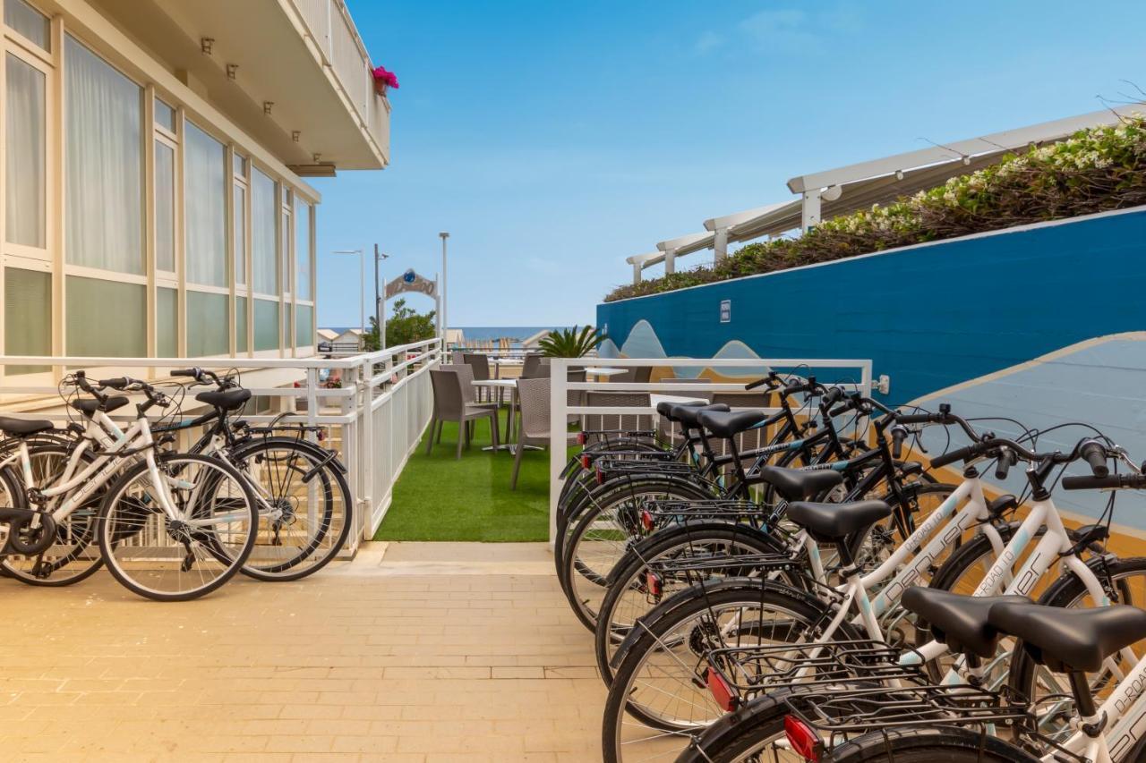 Hotel President'S Pesaro Dış mekan fotoğraf